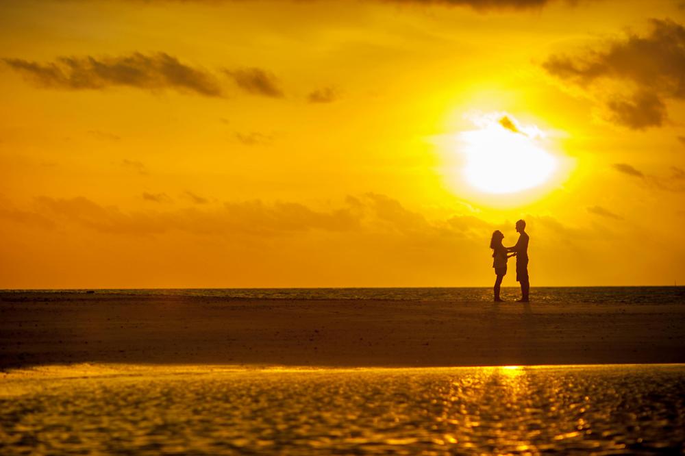 sunset romance-d335c6a88960489f853f7fd964566ad3.jpg sunset romance